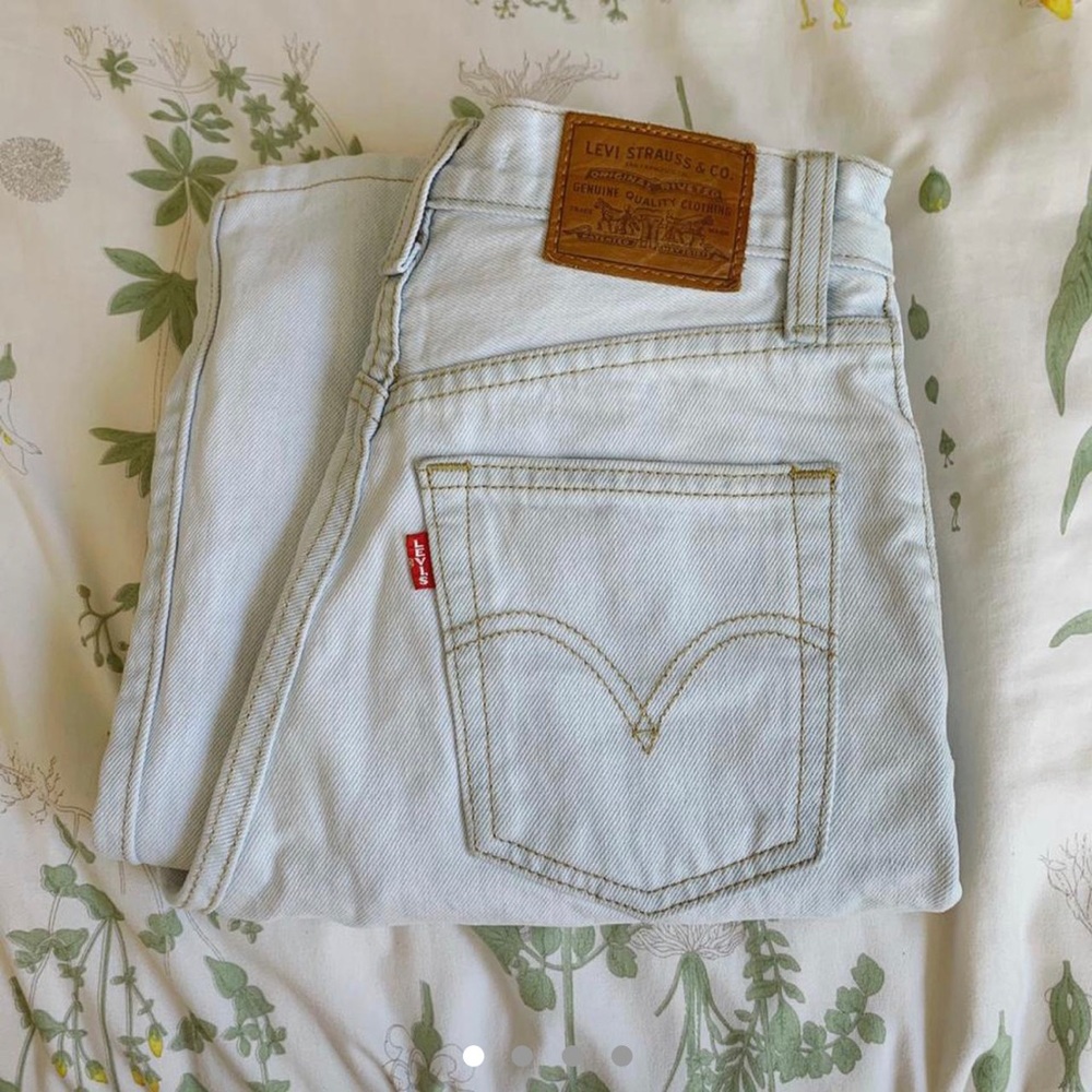 LEVI’S RIBCAGE WIDE LEG JEANS